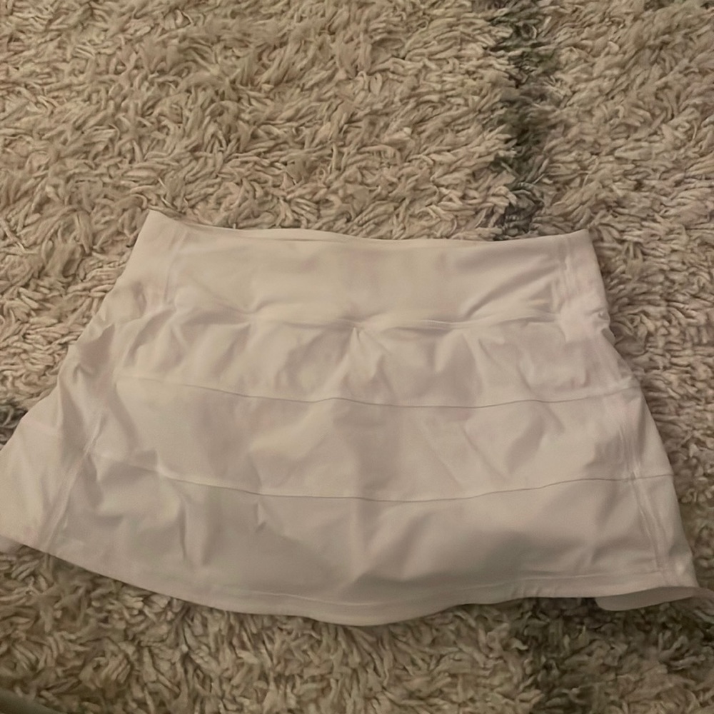 Lululemon white tennis skirt